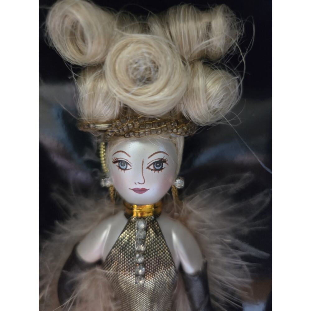 Ladies With Elegance Collection Glass Ornament Black Gold Dress & Feather Boa - Picture 3 of 4